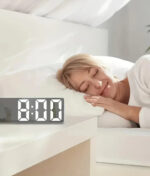 Orologio da Parete Digitale LED con Visualizzazione della Temperatura | Design Elegante per Scrivania e Dormitorio 3